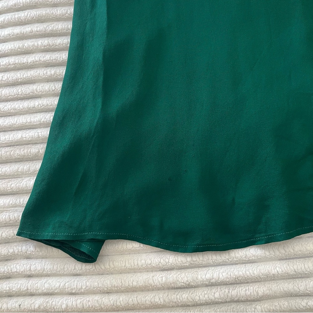 Reformation Evelyn Dress in Forest - Picture 11 of 16